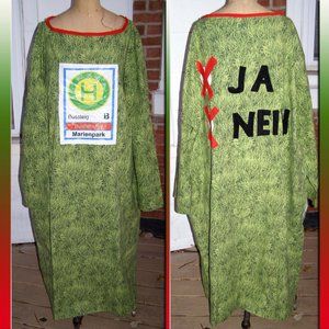 New Awesome Unique Dress with Grass Print Bus station